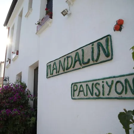 Bed & Breakfast Mandalin 3*