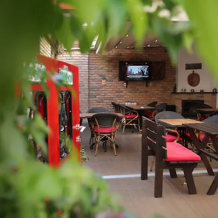 住宿加早餐酒店 Mandalin 3*