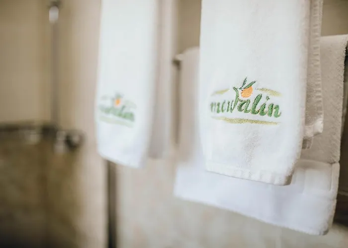 Bed & Breakfast Mandalin 3*