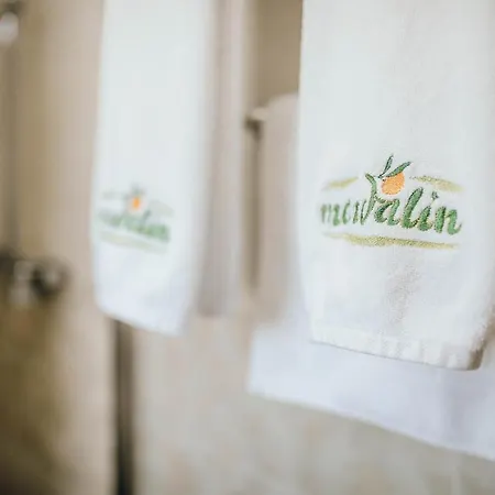 Alojamento de Acomodação e Pequeno-almoço Mandalin 3*