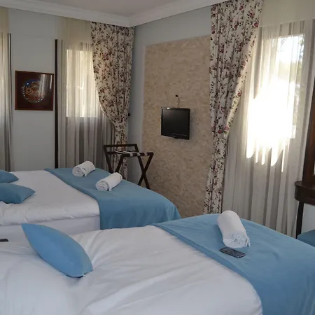 Couette-café Mandalin 3*